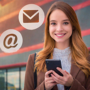 Azubi Recruitiung Q 4.0 Veranstaltung Glueckliche Azubine der GenZ